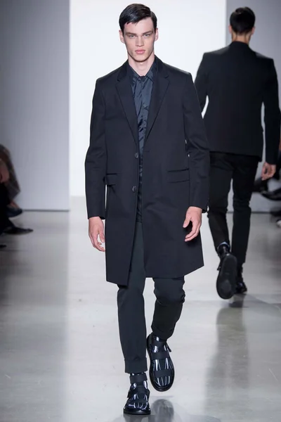 Look 40